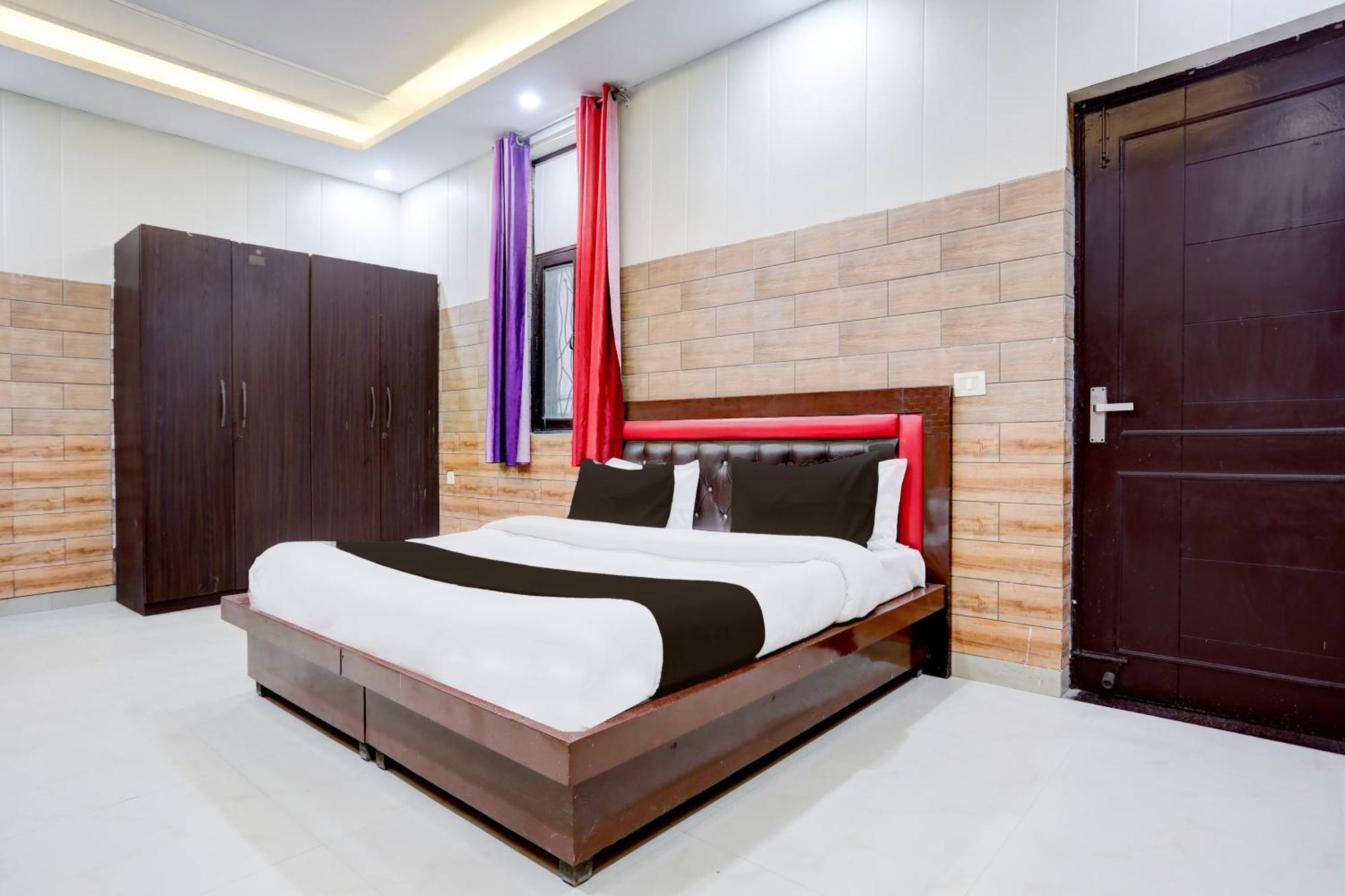 OYO 29871 Noida Dreamz Exterior foto
